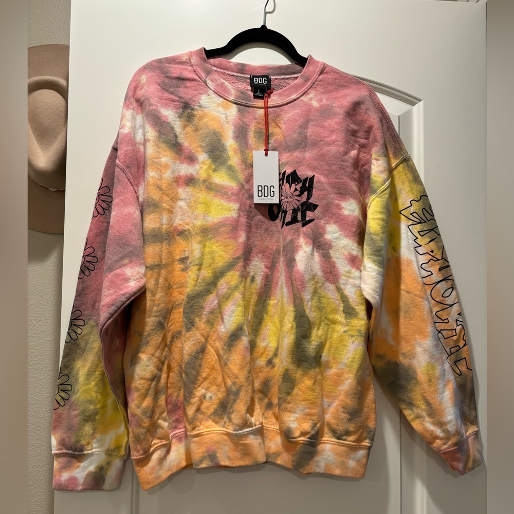 BDG tie dye sweatshirt